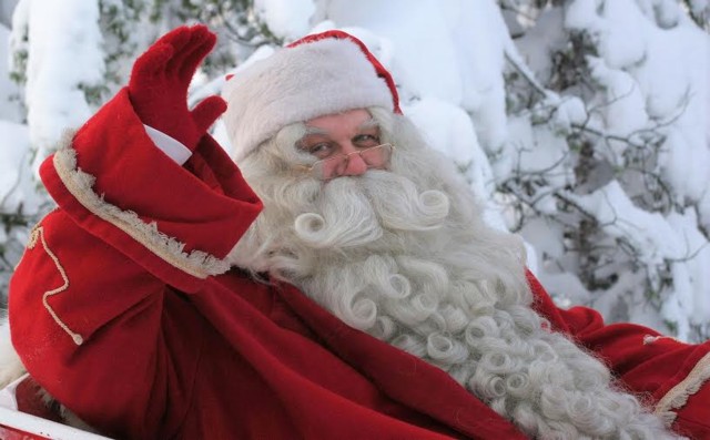 Data Di Nascita Di Babbo Natale.Www Ladigetto It Babbo Natale Un Cappello Rosso Tra Tradizioni E Segreti