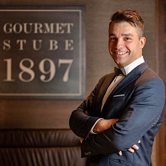 3-matteo-lattanzi-maitre-della-gourmetstube-1897-quellenhof-di-san-martino-in-passiria.jpg