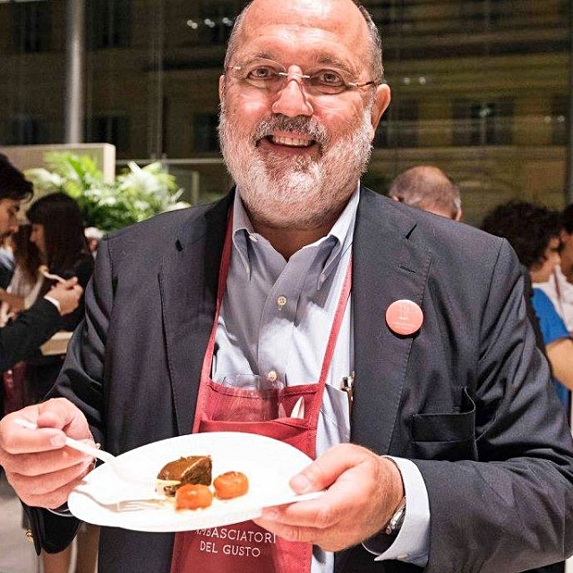 8-paolo-marchi-milanese-papa-trentino-il-mitico-rolly-ambasciatore-del-buon-cibo.jpg