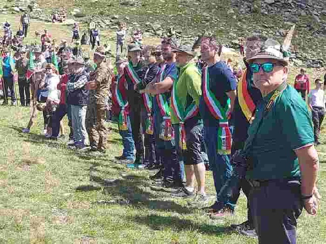alpini-sul-montoz.jpg