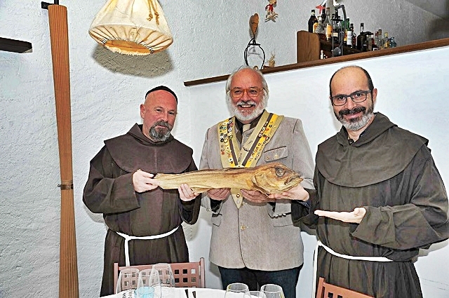 5-l-accademico-vicentino-otello-fabris-con-i-goliardici-fraticelli-roveretani-franco-senter-e-andrea-vergari.jpg