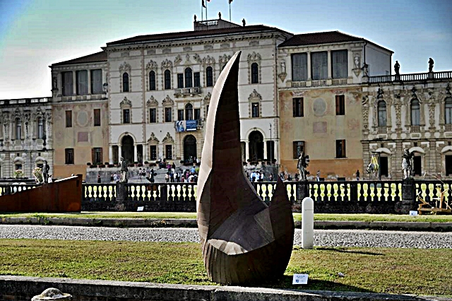 lucchi-sculture-in-acqua-4.jpg