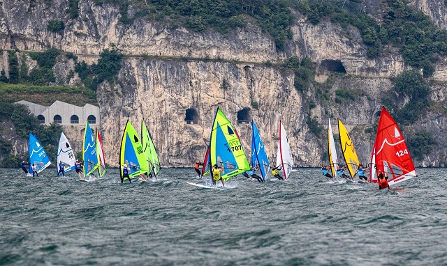windsurf-5-6-e.jpg