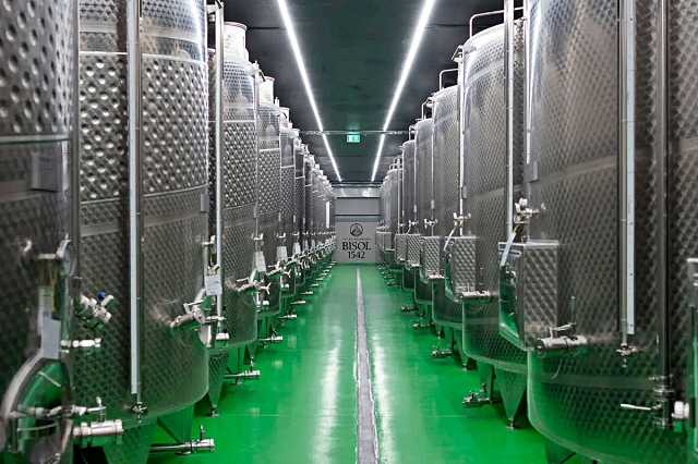 5-la-cantina-di-santo-stefano-di-valdobbiadene-dove-nascono-i-gioielli-bisol.jpg