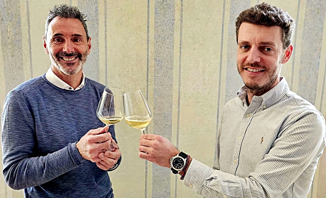 3-albino-zenatti-presidente-del-consorzio-vini-del-trentino-con-alessandro-marzadro-istituto-grappa.jpg