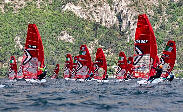 giolai-30-4-4.jpg