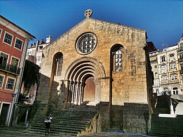 5-la-igreja-de-sao-tiago.jpg