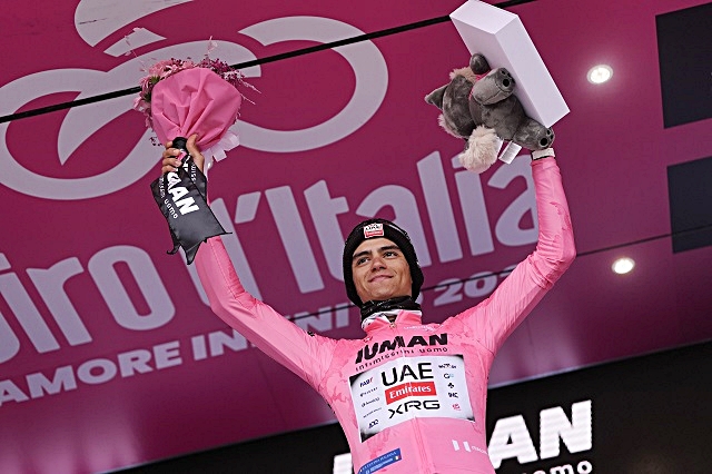 14esima-tappa-maglia-rosa.jpg