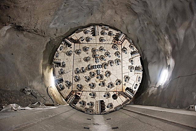 15_mules_cutter-head-tbm.jpg