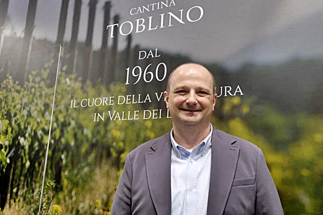 8-denis-andreis-direttore-della-cantina-toblino-sarche-sponsor-dell-iniziativa.jpg