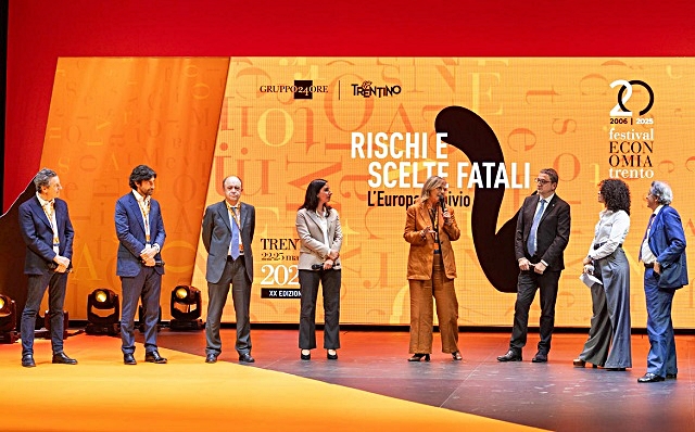 festival-saluto-finale-1.jpg