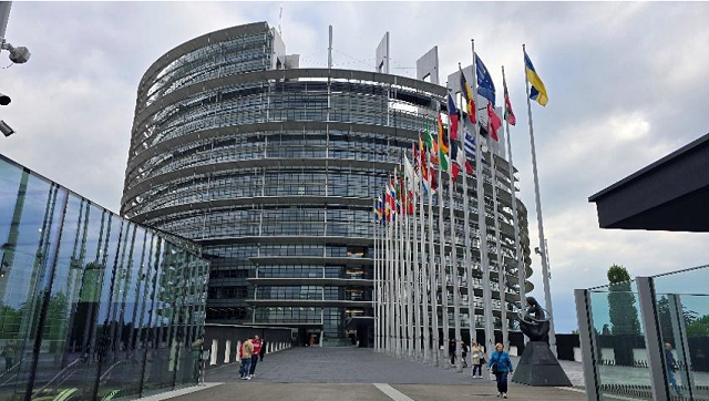 parlamento-di-strasburgo.png