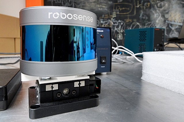 robosense-0877-cc.jpg